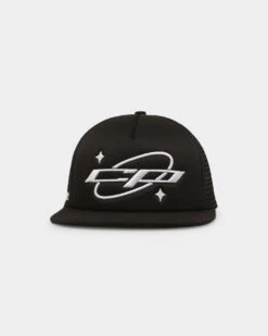 Carré Star Sign Trucker Snapback Black