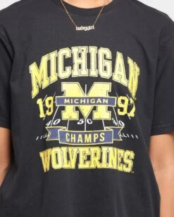 NATIONAL COLLEGIATE ATHLETIC ASSC Women's Florida Gators 90's Champ Vintage T-Shirt Vintage Black -Culture Kings 9353380283190 womens 0030