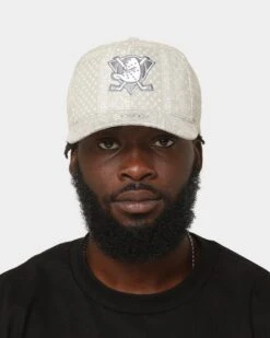 Majestic Athletic Anaheim Ducks Paisley Crest Pro-Crown Snapback Nickel -Culture Kings 9353380474635 mens 0100